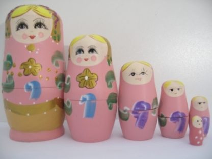 Matroesjka 14,5 cm roze